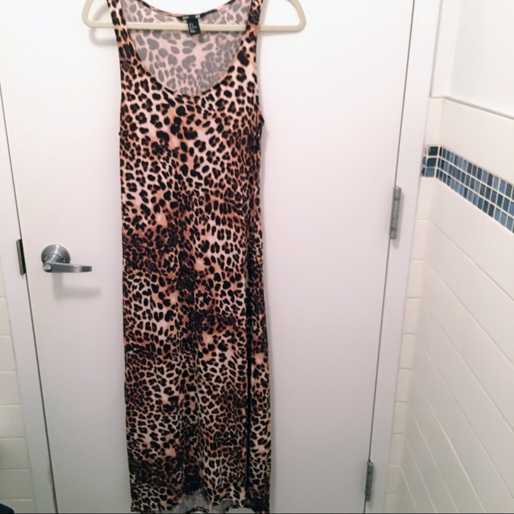 H&M - Cheetah Maxi Dress (M)